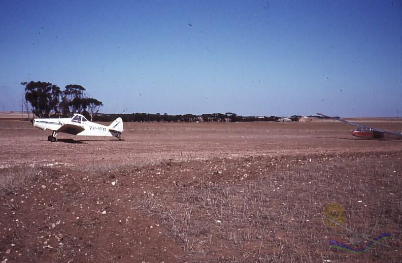 1984 Rodney van den Brink Waikerie Gliding Club